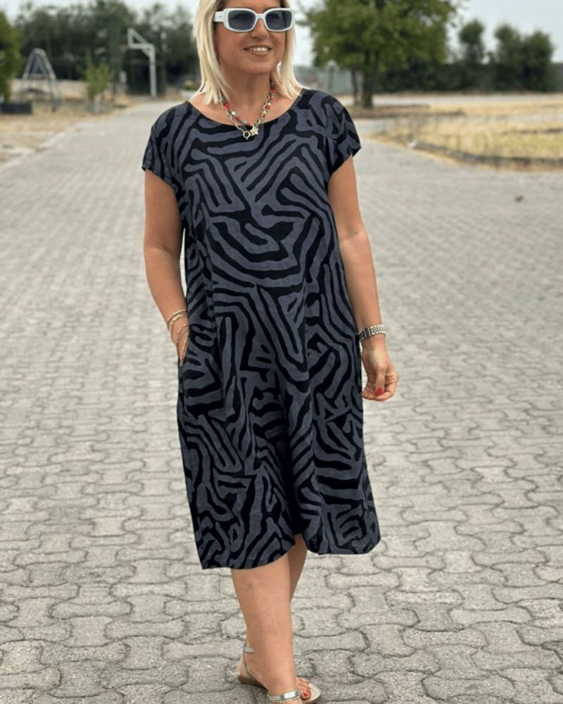 Nelia™ – Letnia sukienka z okrągłym dekoltem i nadrukiem