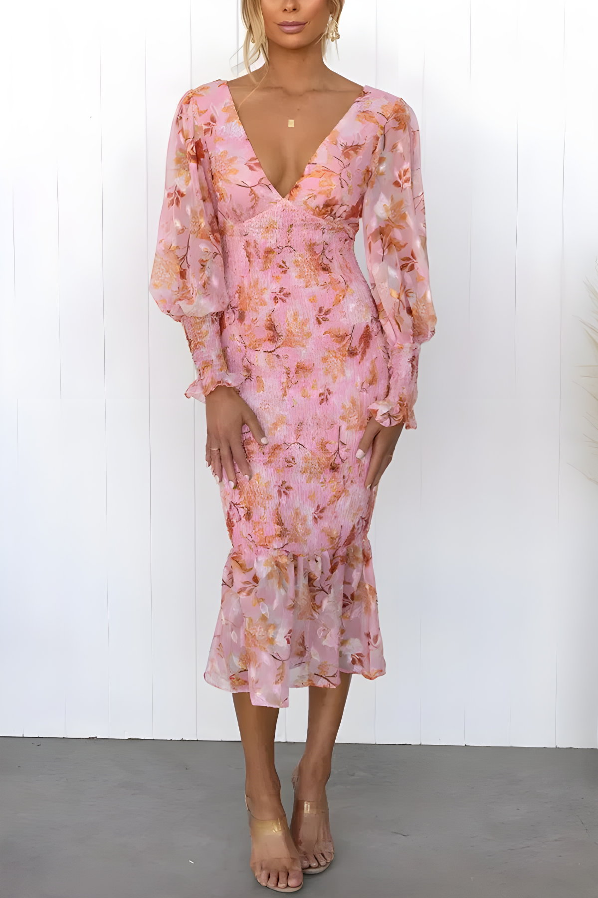 Karina – Ponadczasowy design – Idealna na wydarzenia